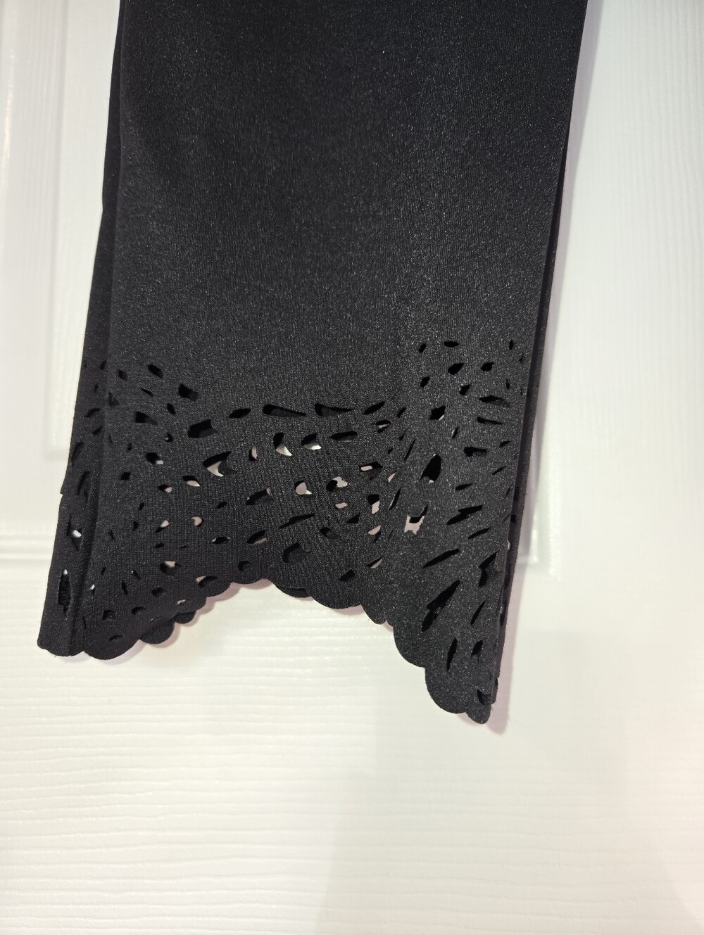 WHBM Pants Laser-Cut Hem Ankle-Length - Picture 9 of 9